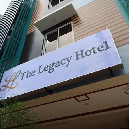 The Legacy Hotel Tayabas Extérieur photo