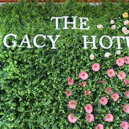 The Legacy Hotel Tayabas Extérieur photo