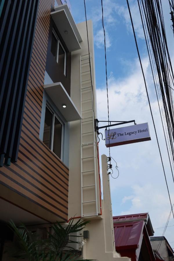 The Legacy Hotel Tayabas Extérieur photo