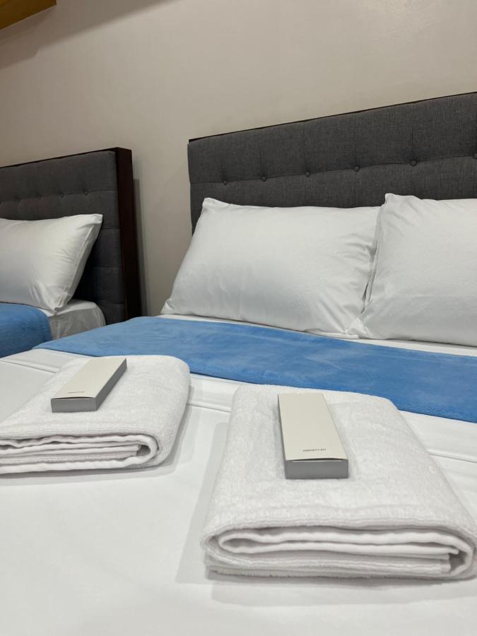The Legacy Hotel Tayabas Extérieur photo